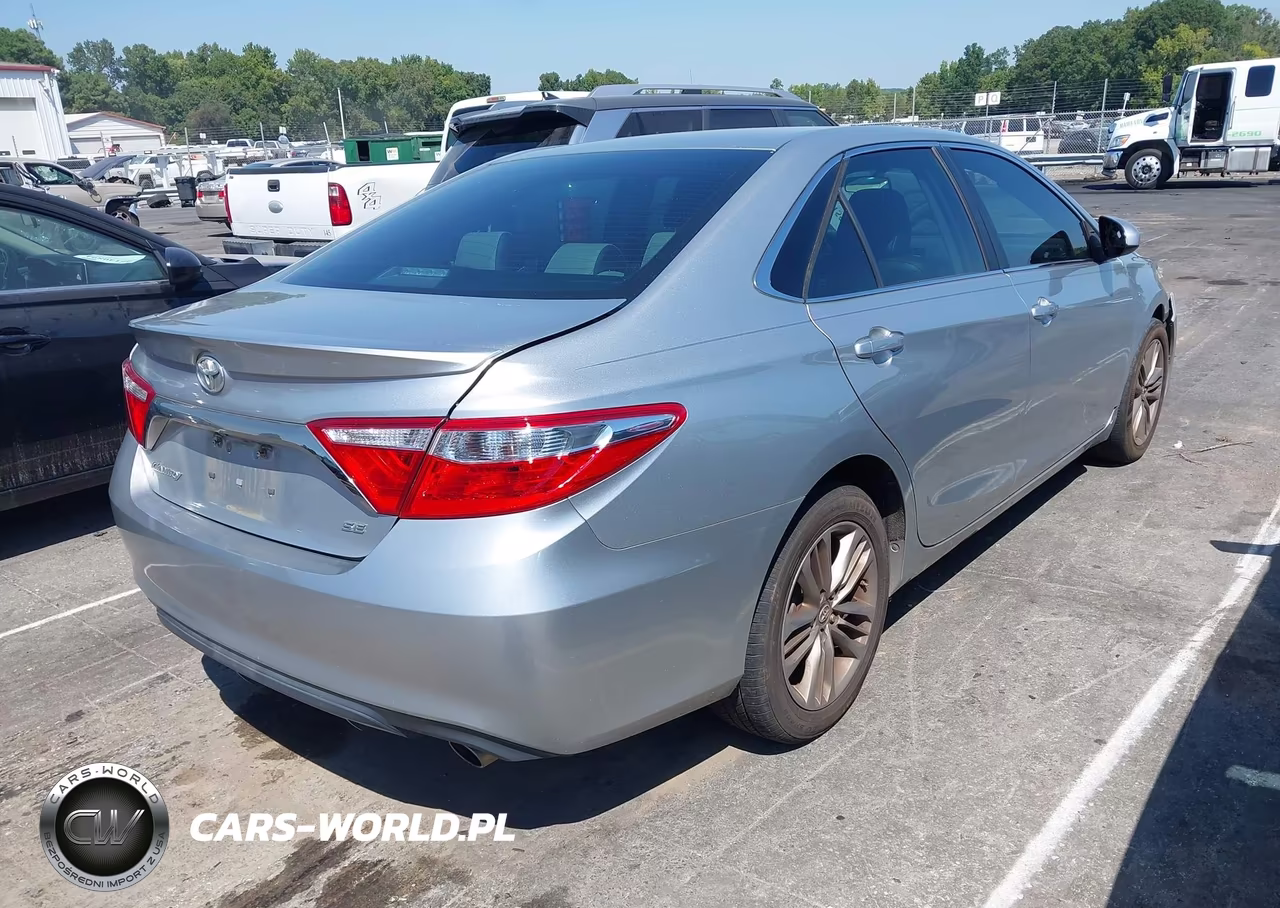 2017 Toyota Camry Se VIN:4T1BF1FK1HU293395 - 4