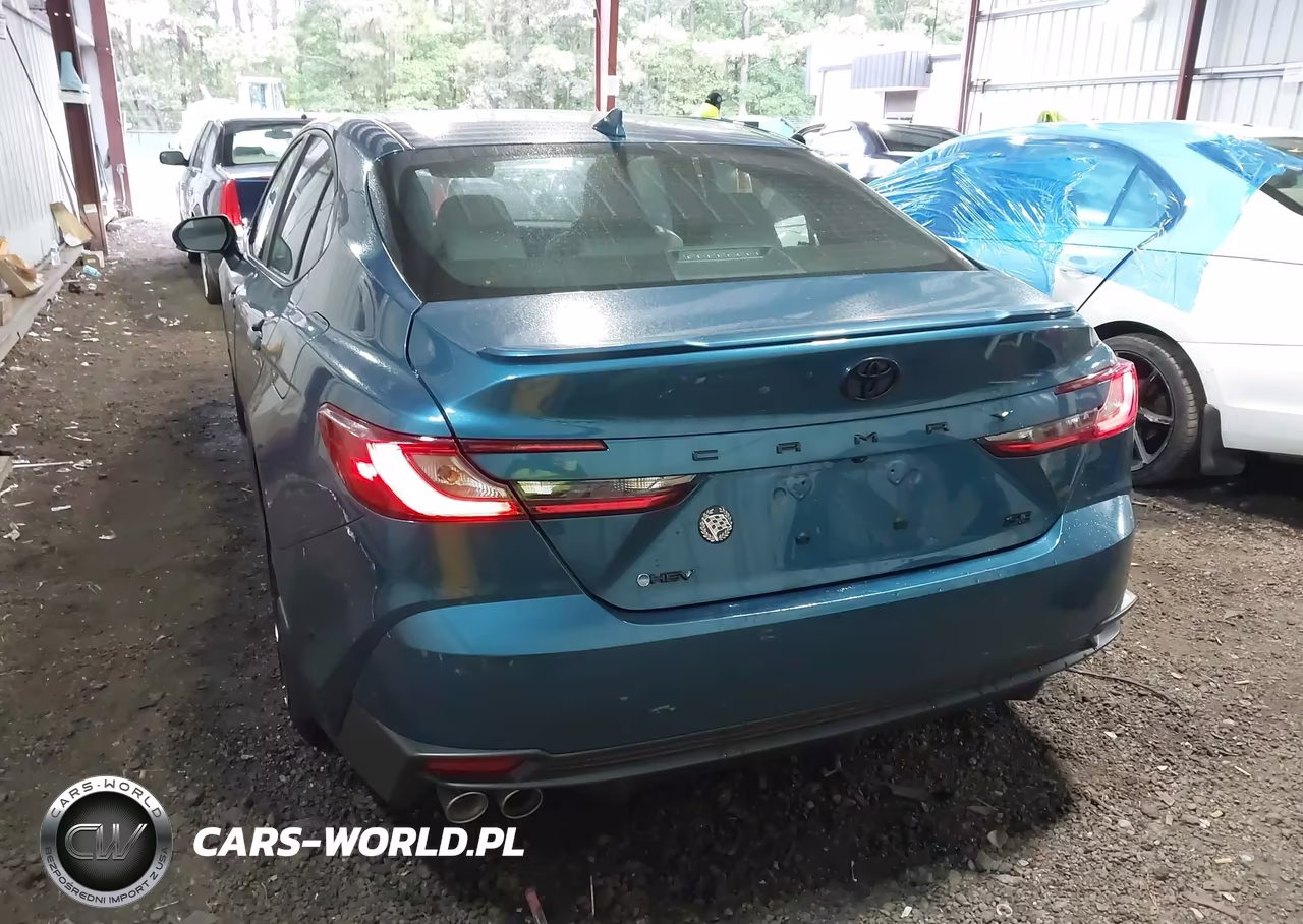 2025 Toyota Camry Se VIN:4T1DAACKXSU632027 - 3