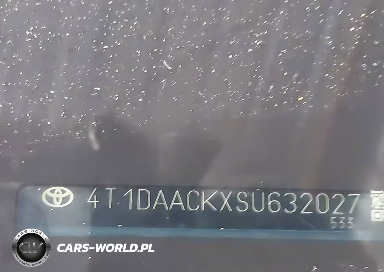 2025 Toyota Camry Se VIN:4T1DAACKXSU632027 - 9