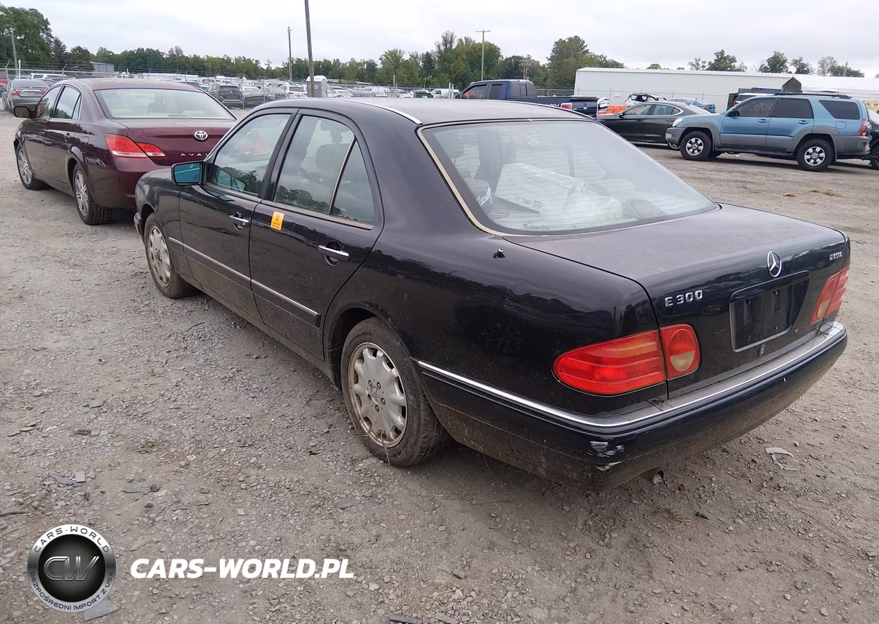 1996 Mercedes-Benz E 300D VIN:WDBJF20F3TJ008741 - 3