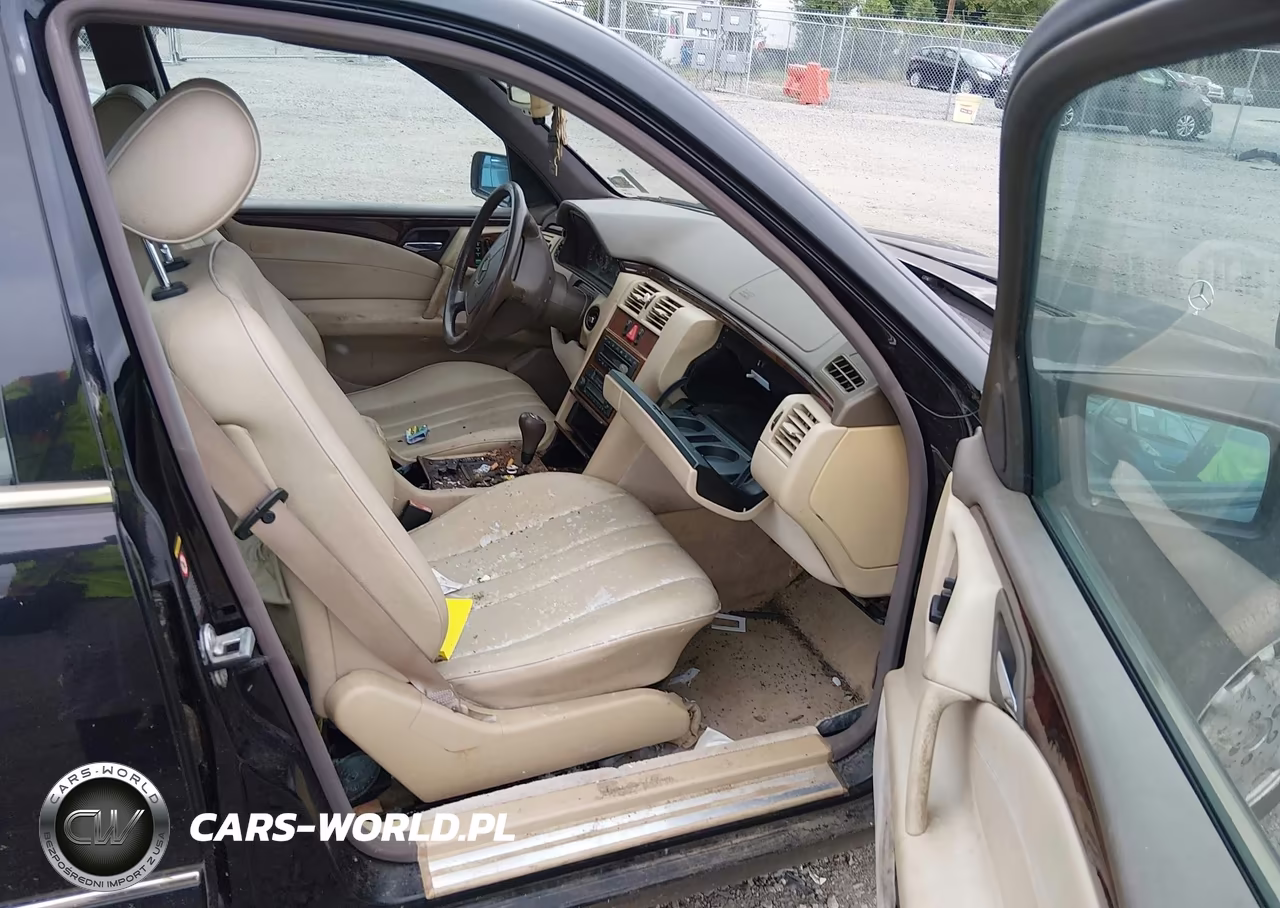 1996 Mercedes-Benz E 300D VIN:WDBJF20F3TJ008741 - 5