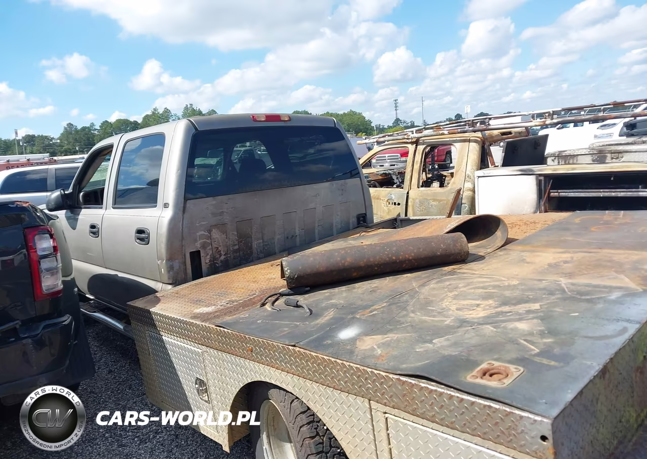 2003 Chevrolet Silverado 3500 Ls VIN:1GCJC33G93F152947 - 3