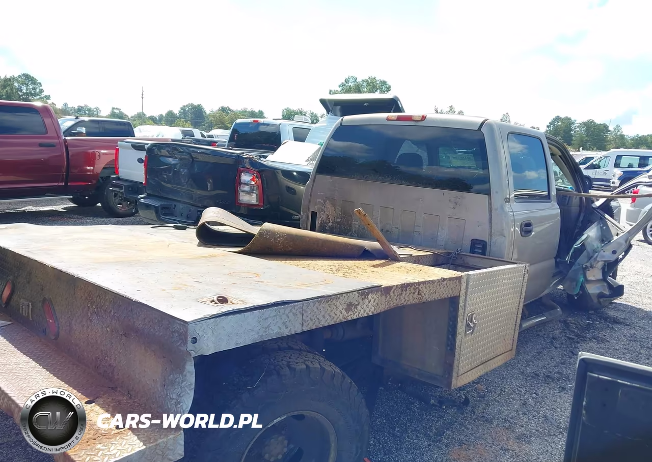 2003 Chevrolet Silverado 3500 Ls VIN:1GCJC33G93F152947 - 4