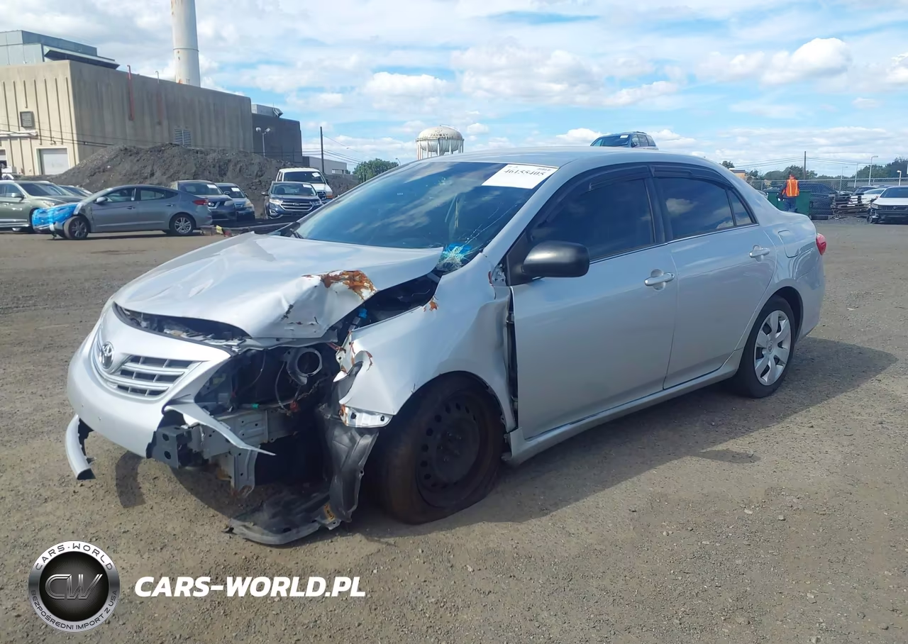2013 Toyota Corolla Le VIN:2T1BU4EE9DC934176 - 2