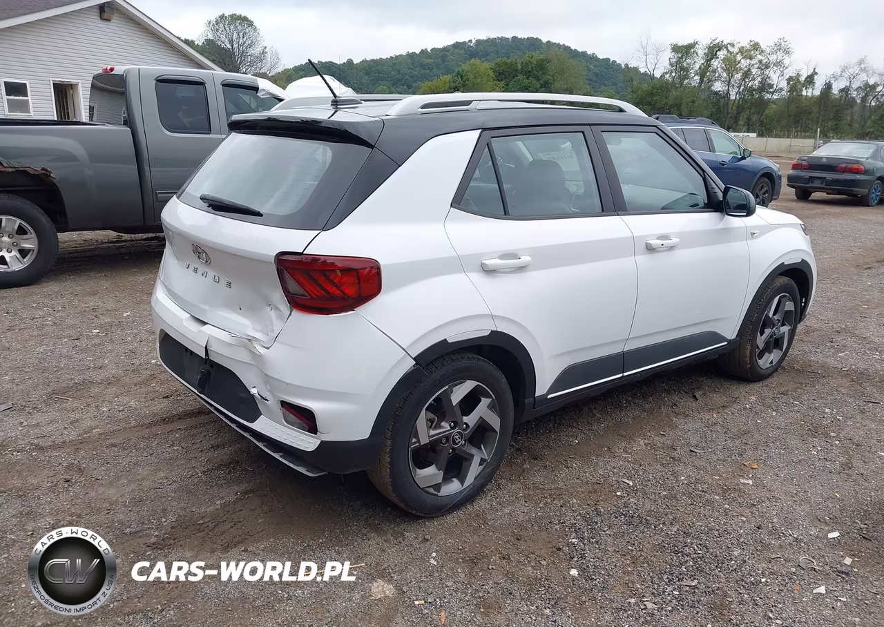 2023 Hyundai Venue Limited VIN:KMHRC8A38PU226310 - 4