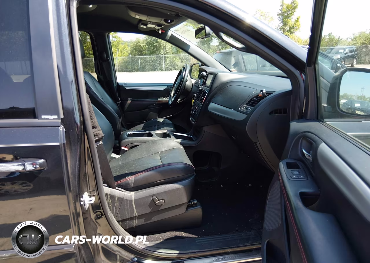 2011 Dodge Grand Caravan R-T VIN:2D4RN7DG7BR741881 - 5