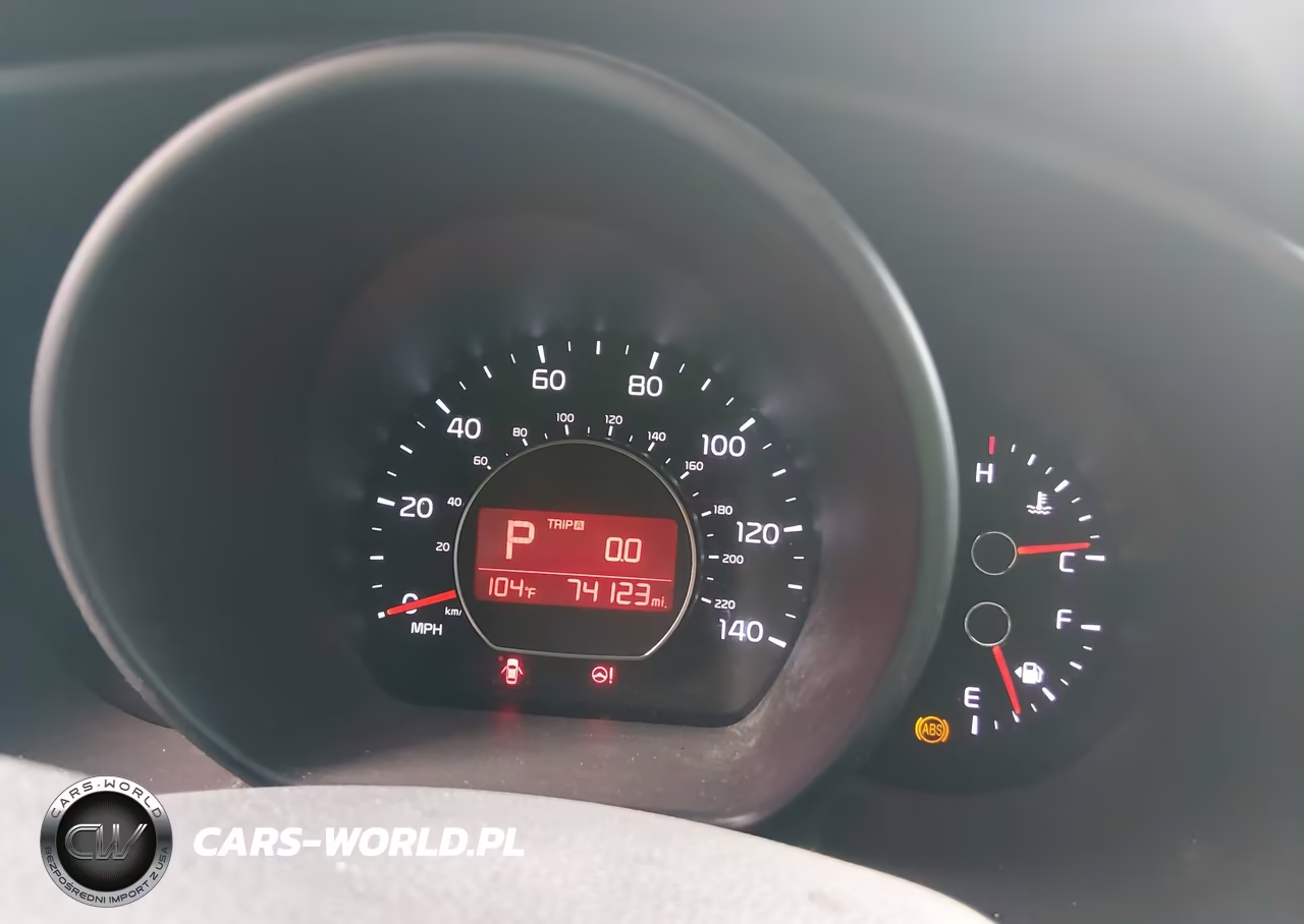 2016 Kia Soul + VIN:KNDJP3A50G7383368 - 7