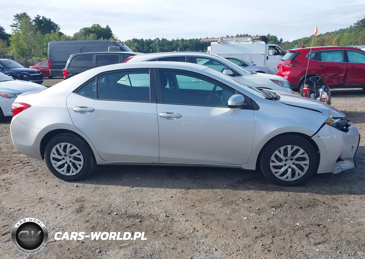 2019 Toyota Corolla Le VIN:2T1BURHE0KC151625 - 13
