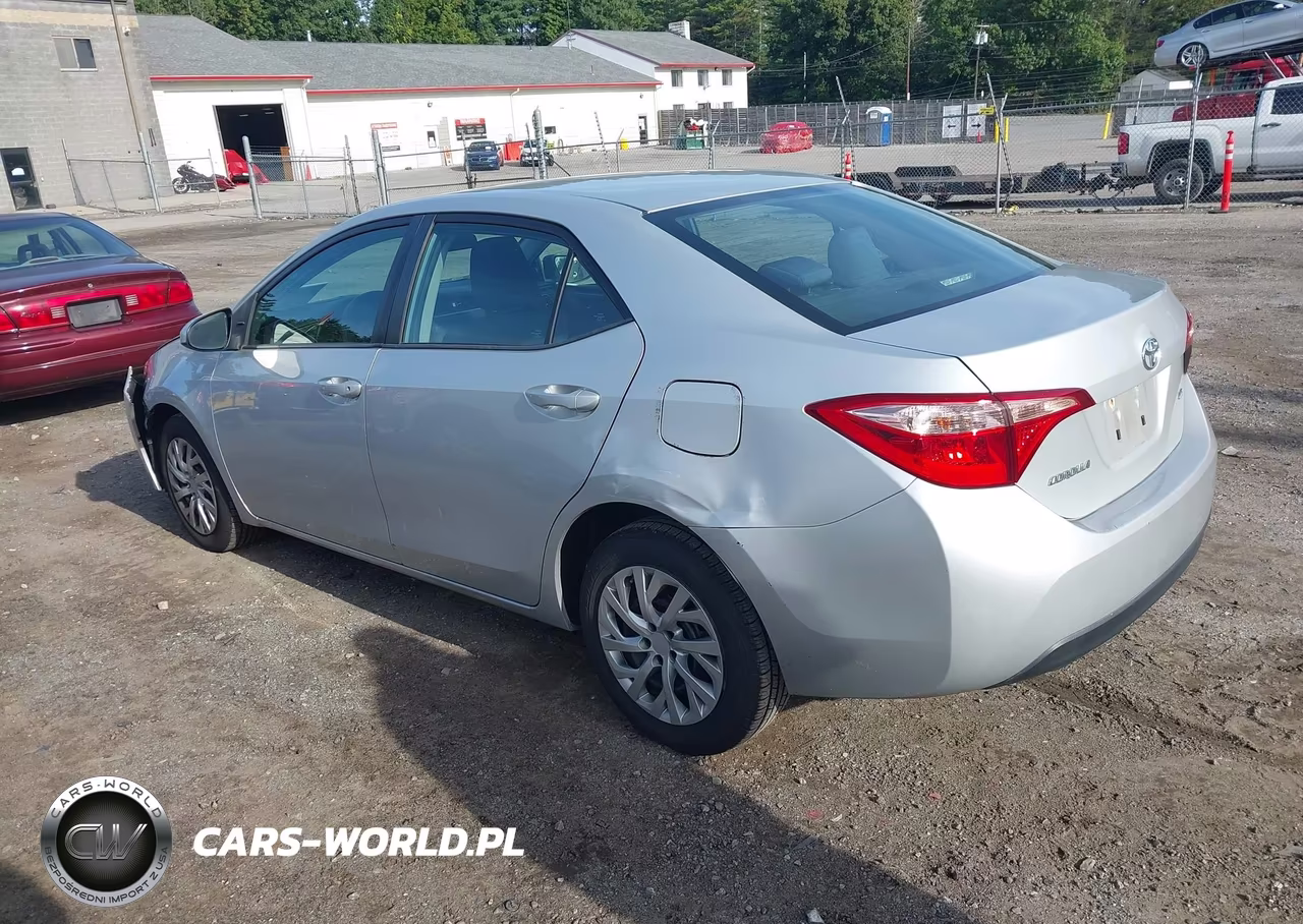 2019 Toyota Corolla Le VIN:2T1BURHE0KC151625 - 3