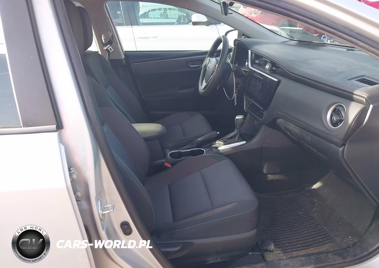 2019 Toyota Corolla Le VIN:2T1BURHE0KC151625 - 5