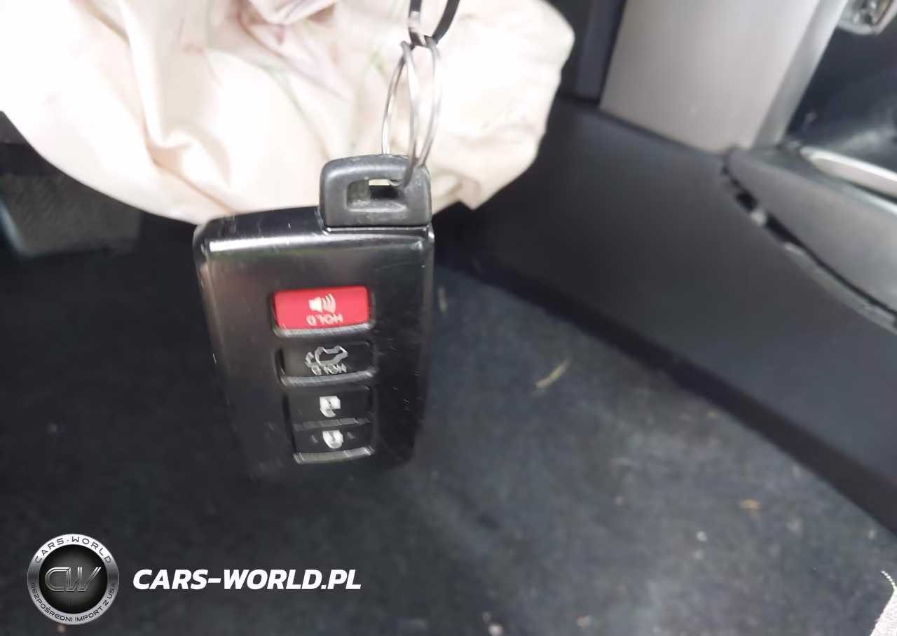 2018 Toyota Rav4 Xle VIN:2T3WFREV2JW472344 - 11