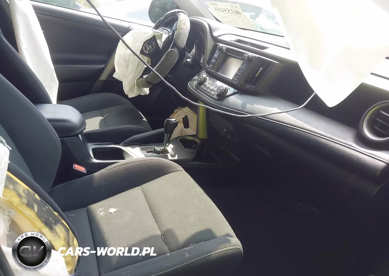 2018 Toyota Rav4 Xle VIN:2T3WFREV2JW472344 - 5