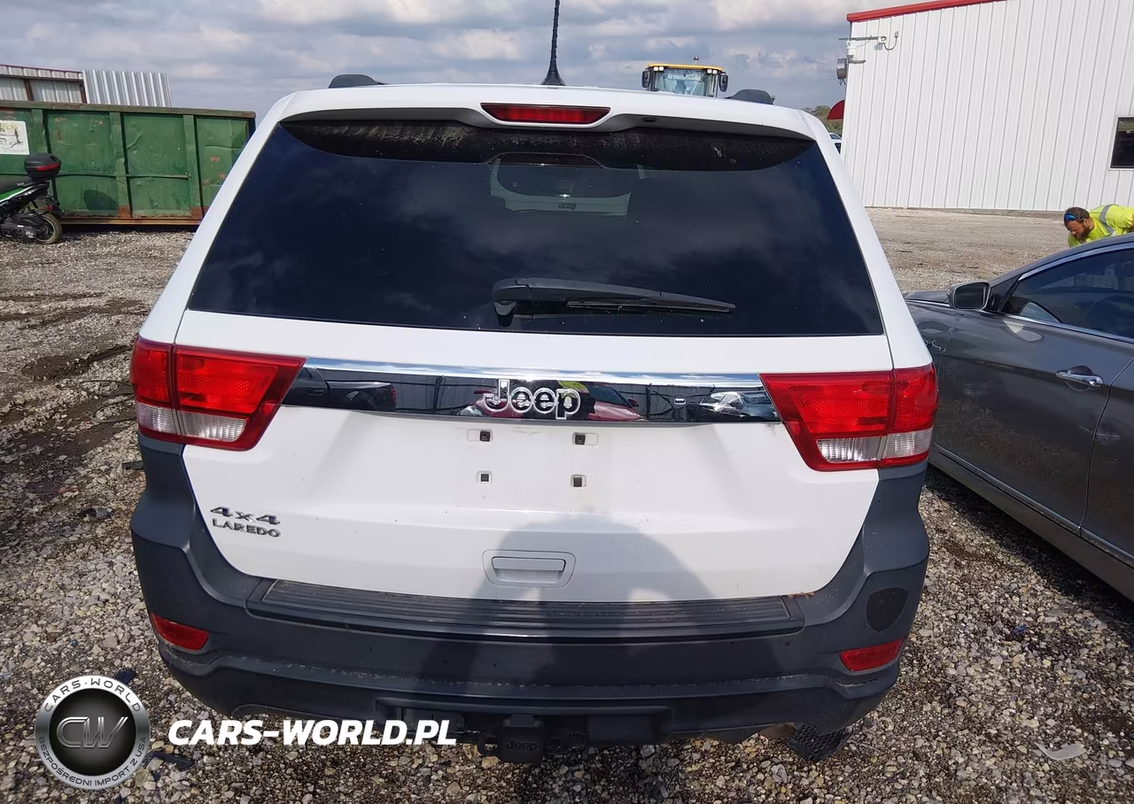 2013 Jeep Grand Cherokee Laredo VIN:1C4RJFAG2DC639276 - 16