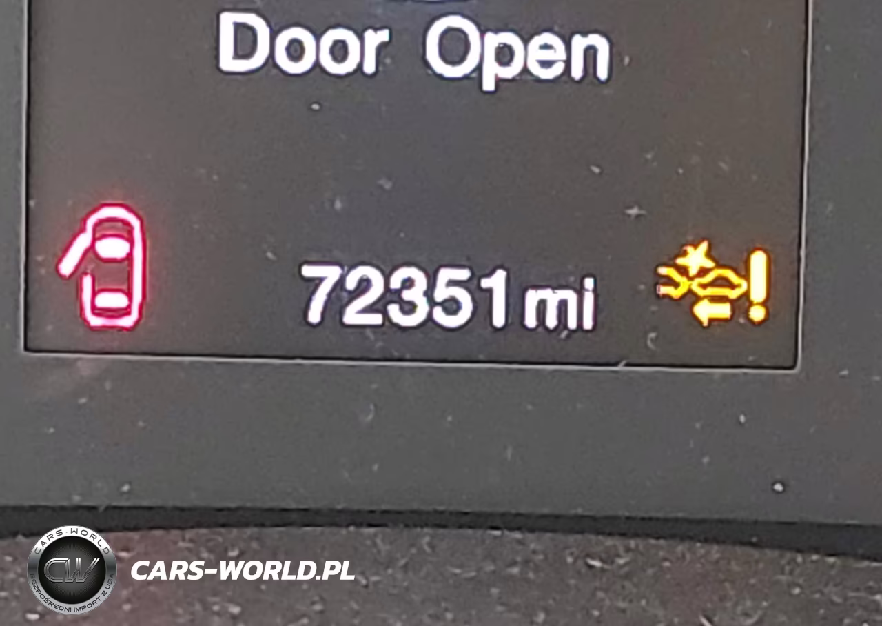 2023 Jeep Renegade Latitude 4X4 VIN:ZACNJDB12PPP62862 - 15