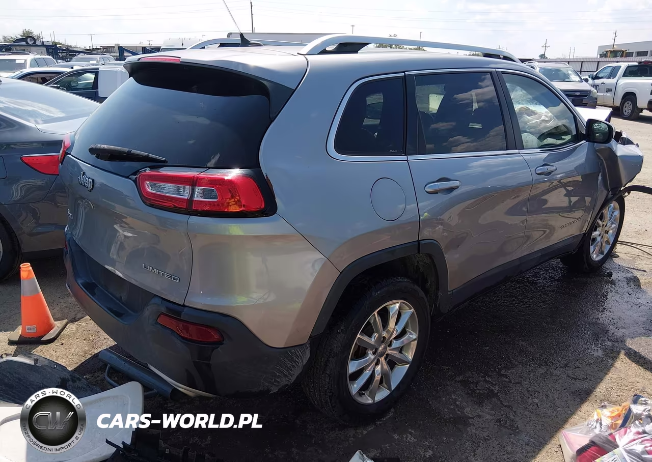 2015 Jeep Cherokee Limited VIN:1C4PJMDS2FW588097 - 4