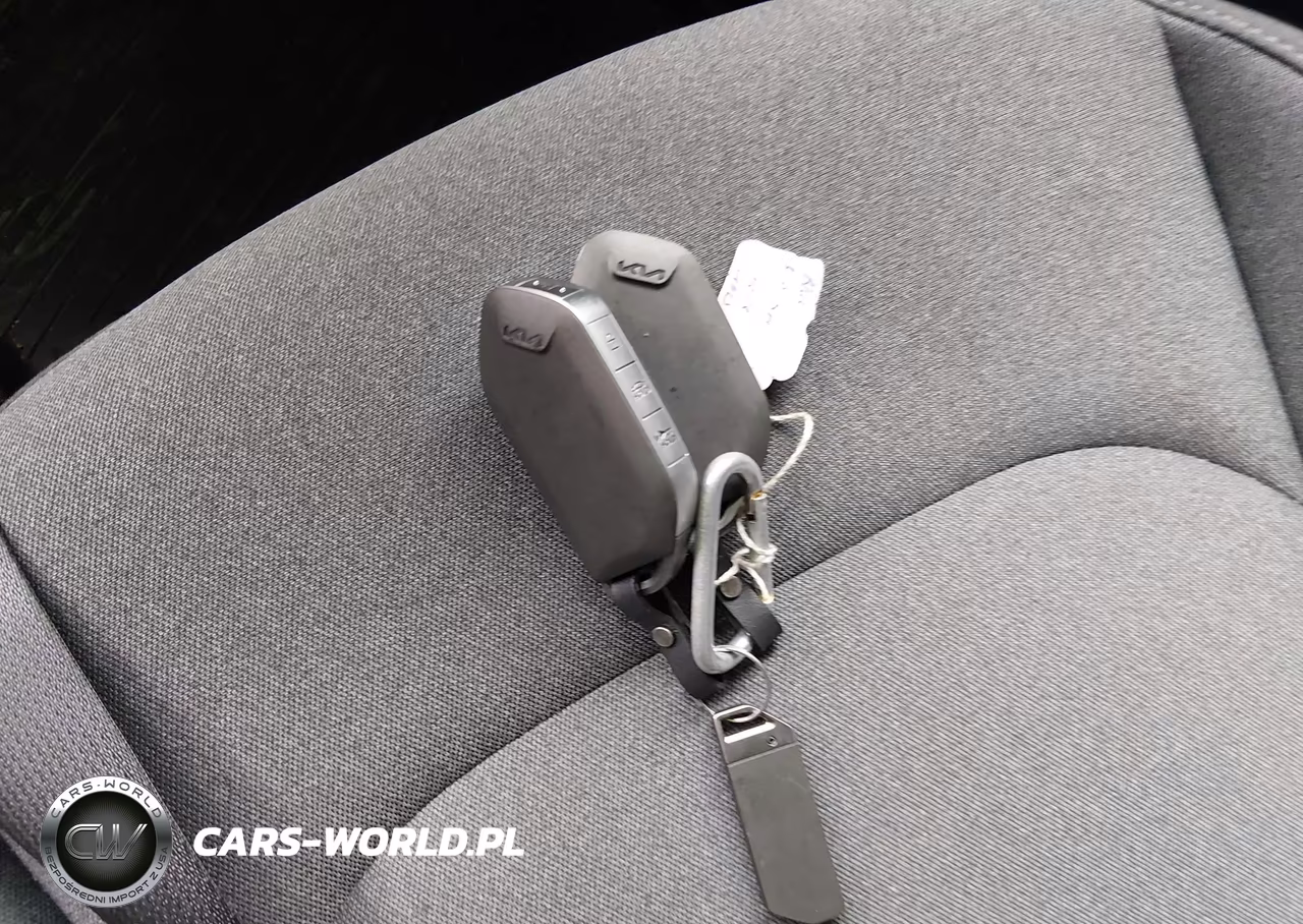 2025 Kia K4 Lxs VIN:3KPFT4DE2SE009145 - 11