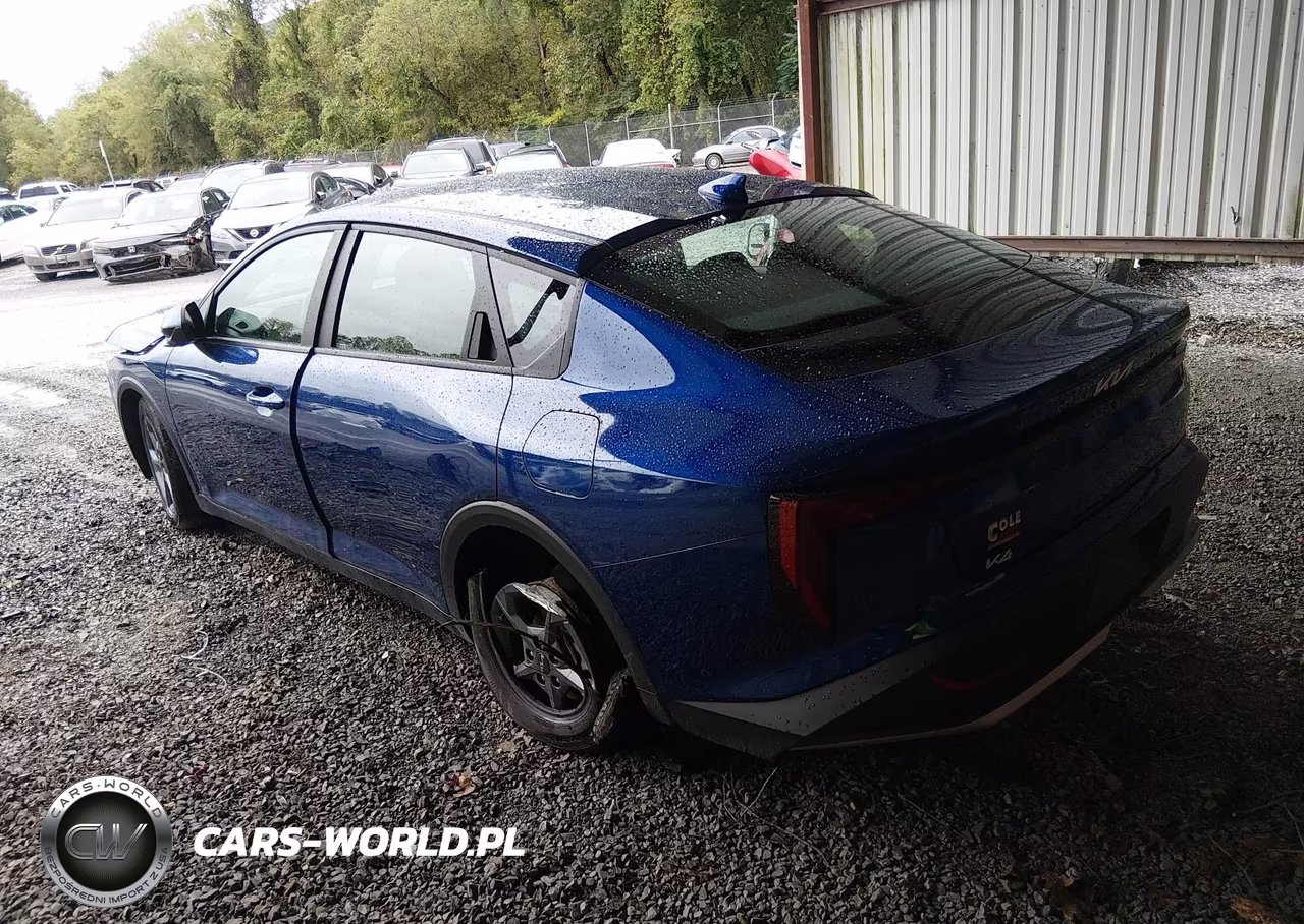2025 Kia K4 Lxs VIN:3KPFT4DE2SE009145 - 3