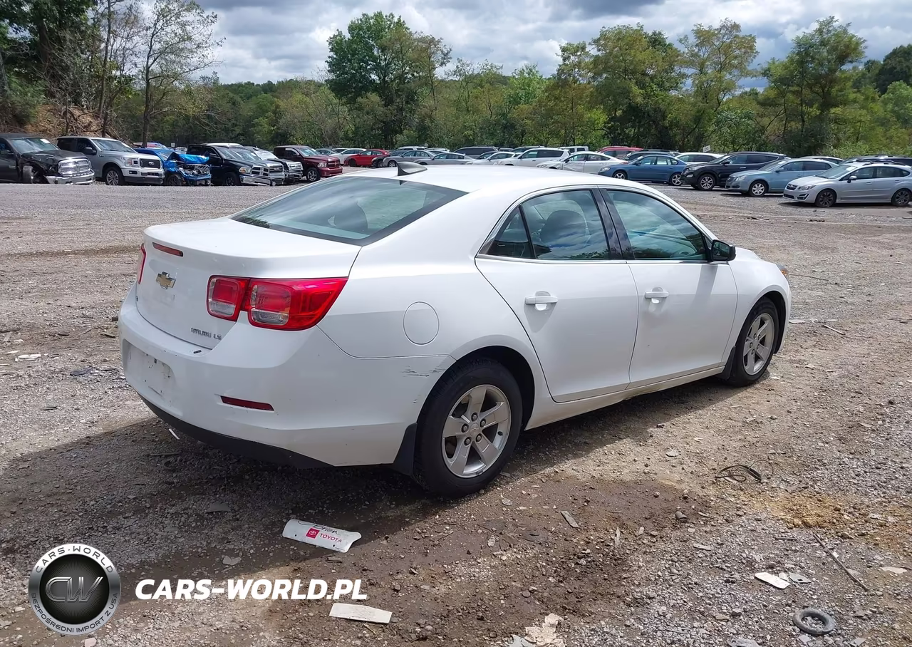 2015 Chevrolet Malibu Ls VIN:1G11B5SL8FF236512 - 4