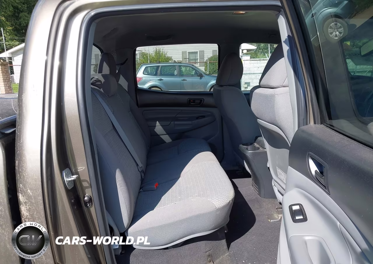 2012 Toyota Tacoma Double Cab VIN:3TMLU4EN5CM094892 - 8
