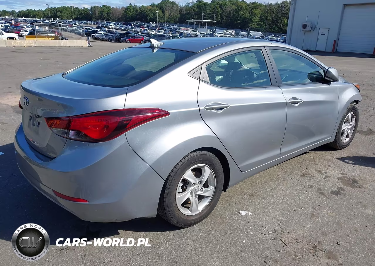 2015 Hyundai Elantra Se VIN:5NPDH4AE2FH595523 - 4