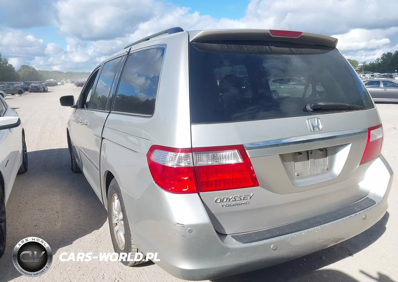 2006 Honda Odyssey Touring VIN:5FNRL38876B016555 - 3