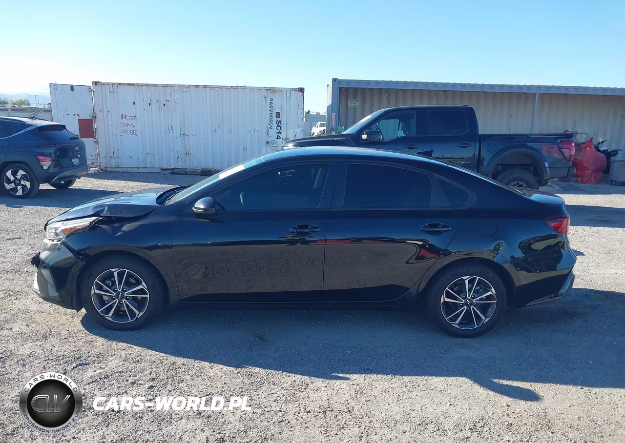 2022 Kia Forte Lxs VIN:3KPF24AD2NE464080 - 14