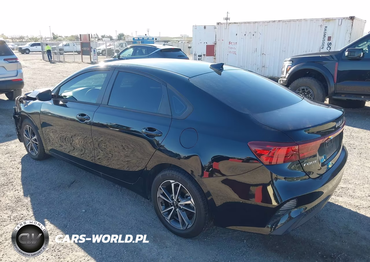 2022 Kia Forte Lxs VIN:3KPF24AD2NE464080 - 3