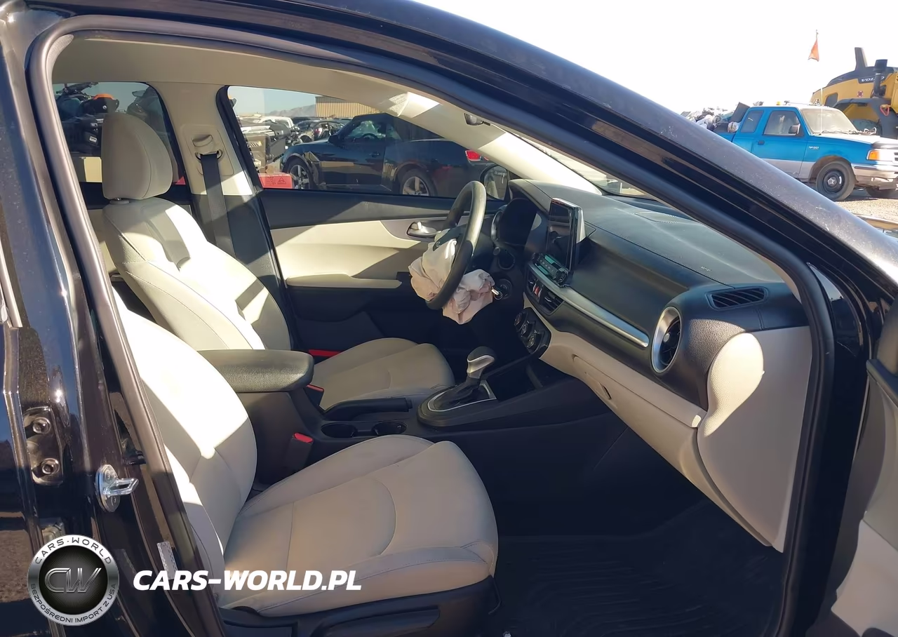 2022 Kia Forte Lxs VIN:3KPF24AD2NE464080 - 5