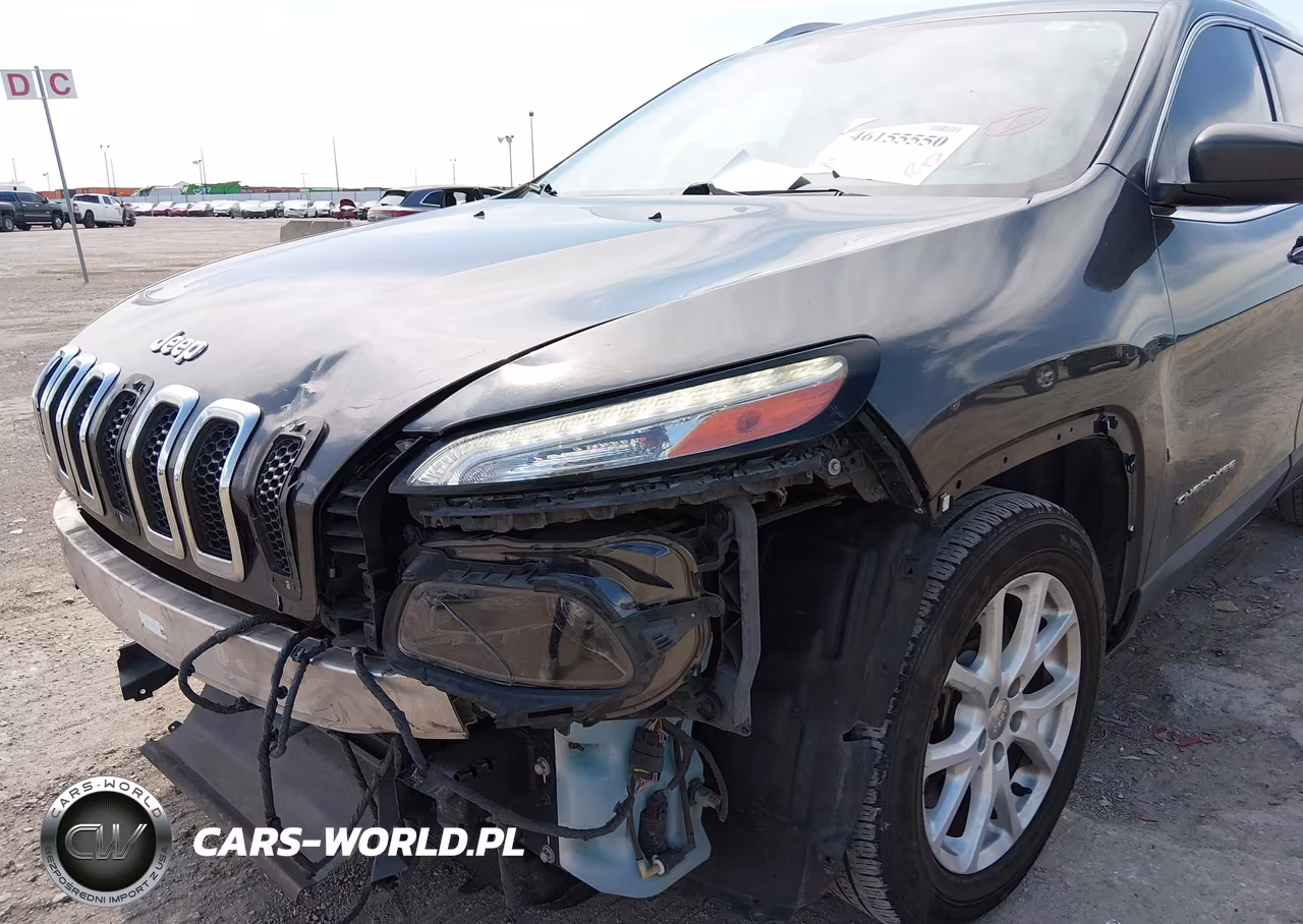 2015 Jeep Cherokee Latitude VIN:1C4PJLCB2FW539302 - 13