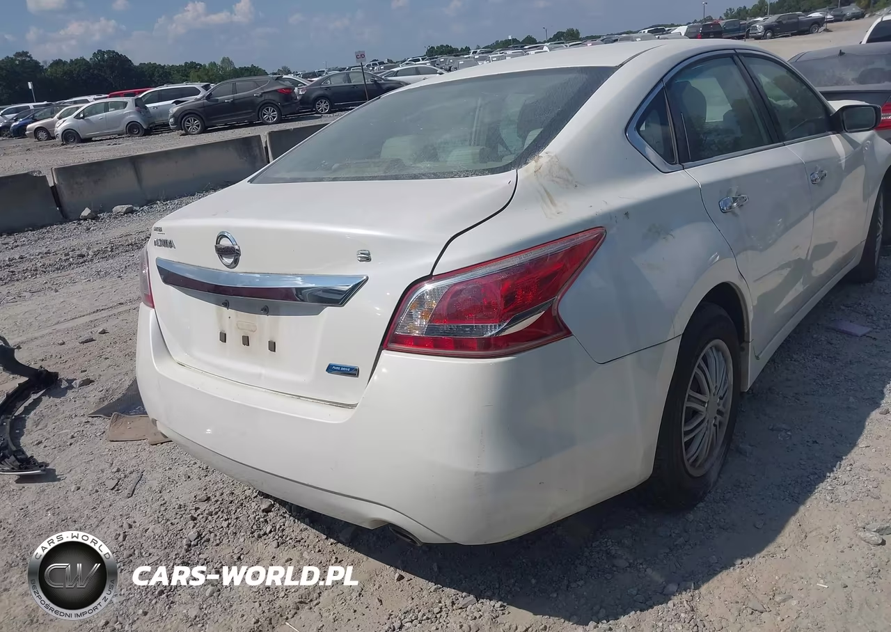 2013 Nissan Altima 2.5 S VIN:1N4AL3AP5DC154836 - 4