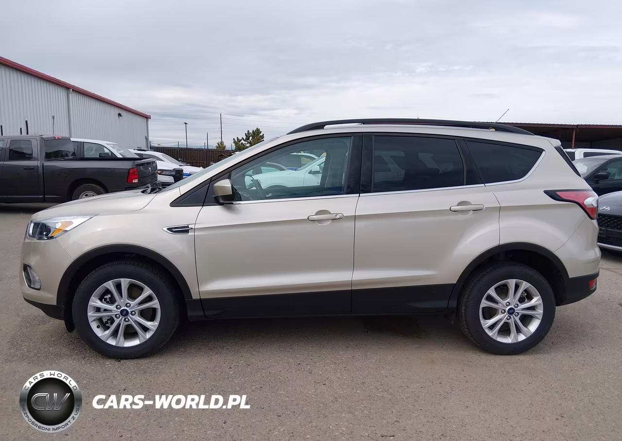 2018 Ford Escape Se VIN:1FMCU9GD5JUC38849 - 14