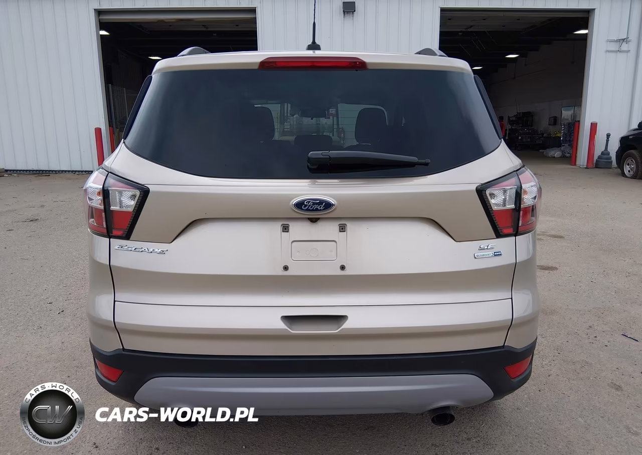 2018 Ford Escape Se VIN:1FMCU9GD5JUC38849 - 16