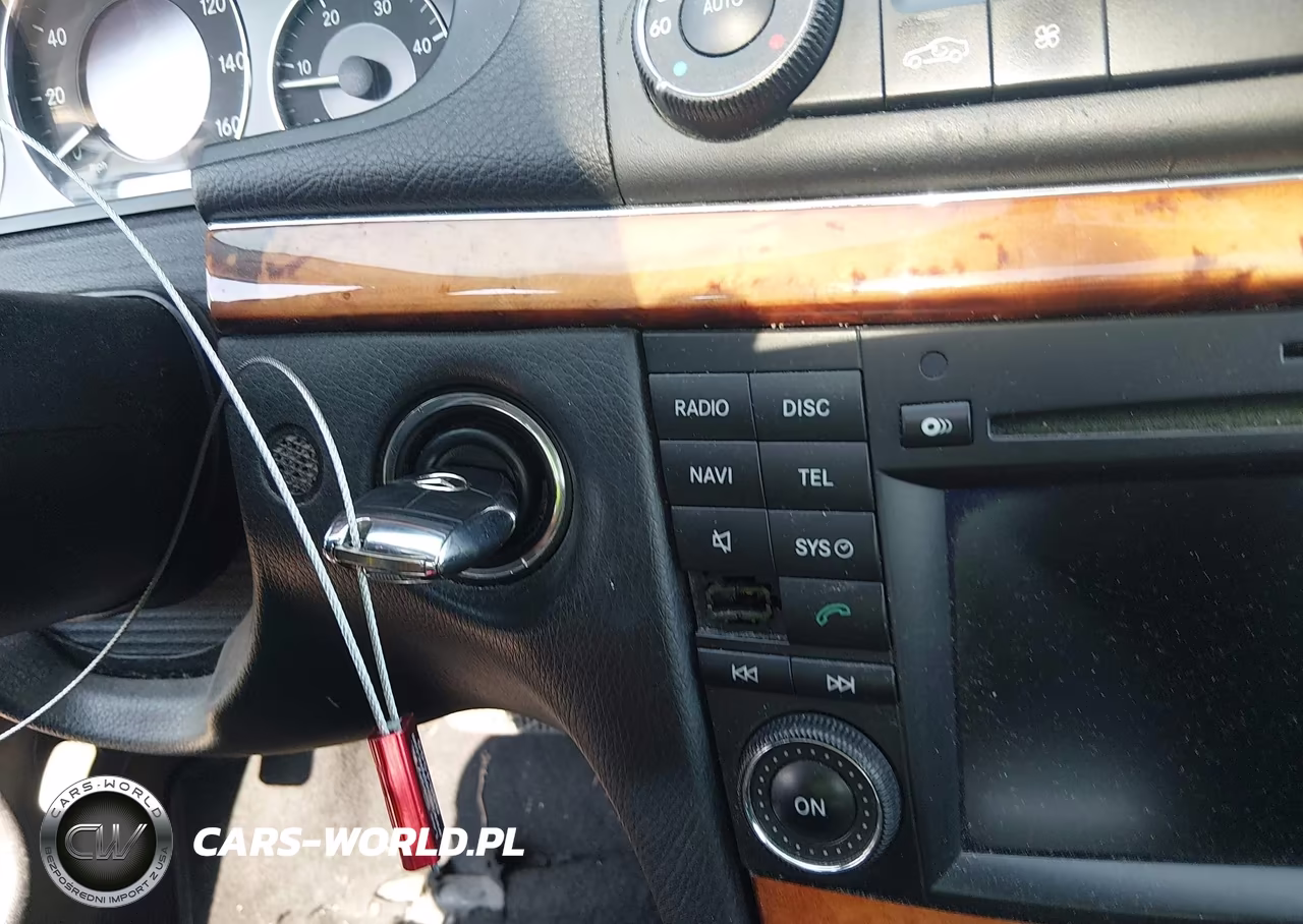 2009 Mercedes-Benz E 320 Bluetec VIN:WDBUF22X39B360482 - 11