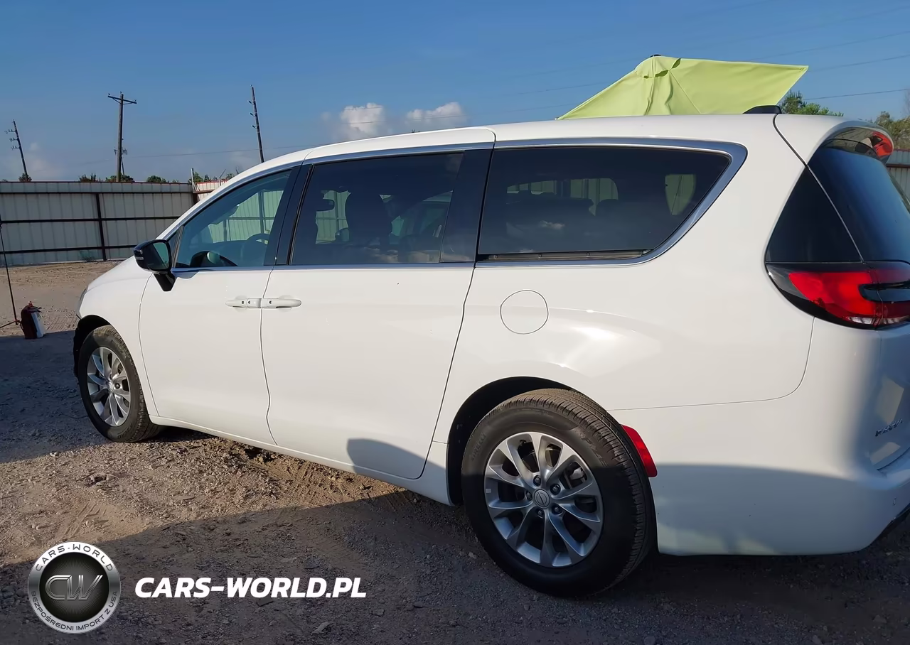 2026 Chrysler Pacifica Limited VIN:2C4RC1GG8TR188896 - 15