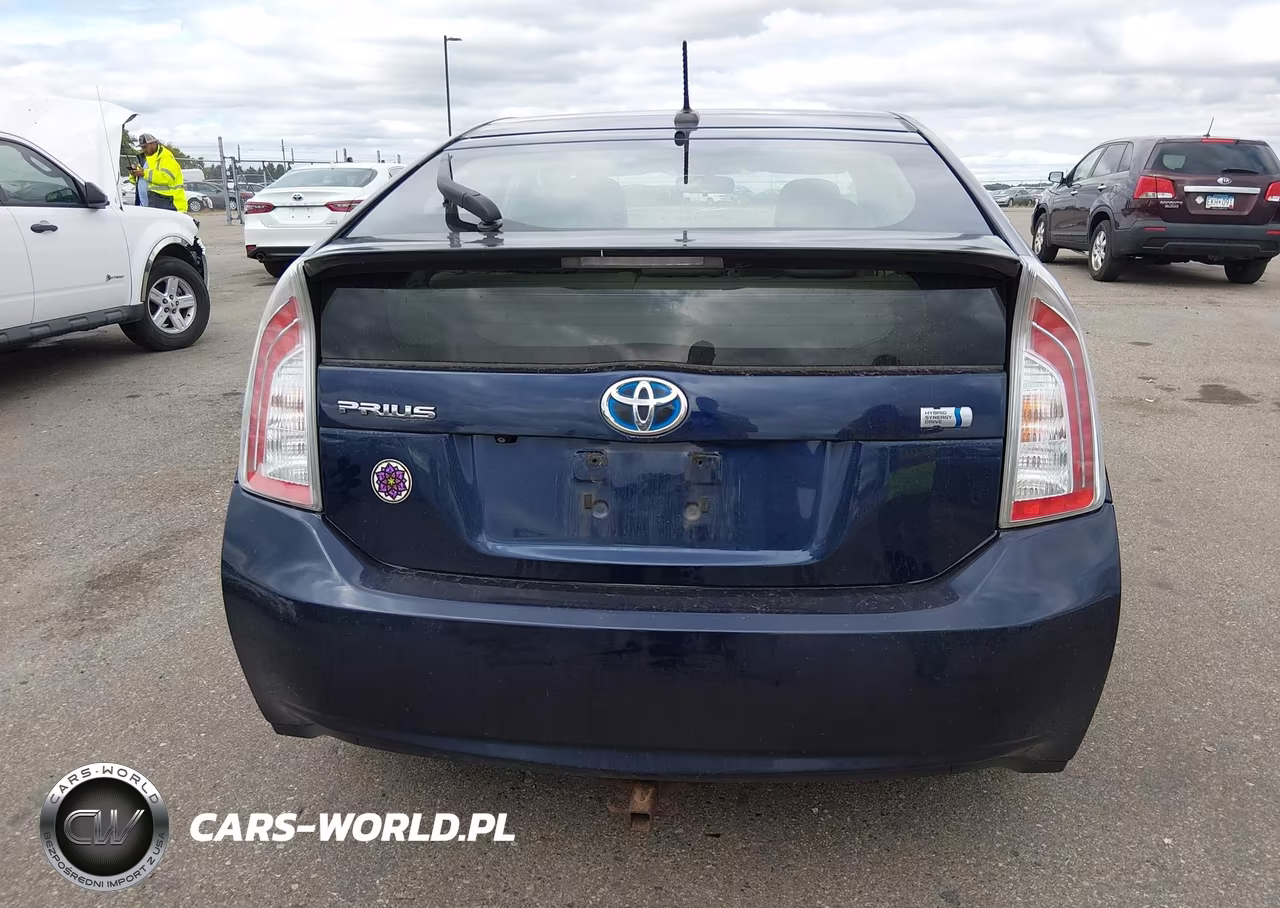 2013 Toyota Prius Three VIN:JTDKN3DU6D1672976 - 16