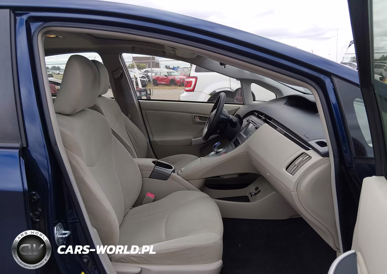 2013 Toyota Prius Three VIN:JTDKN3DU6D1672976 - 5