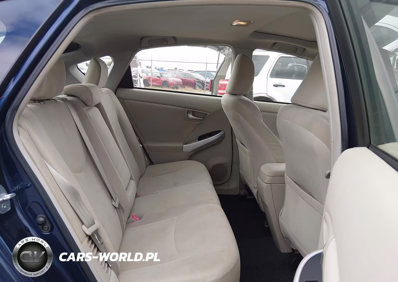 2013 Toyota Prius Three VIN:JTDKN3DU6D1672976 - 8