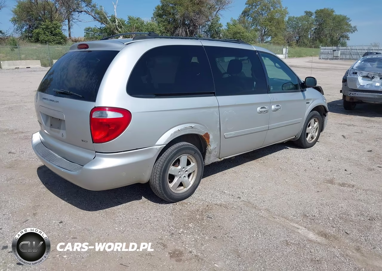 2006 Dodge Grand Caravan Sxt VIN:2D4GP44LX6R685373 - 4