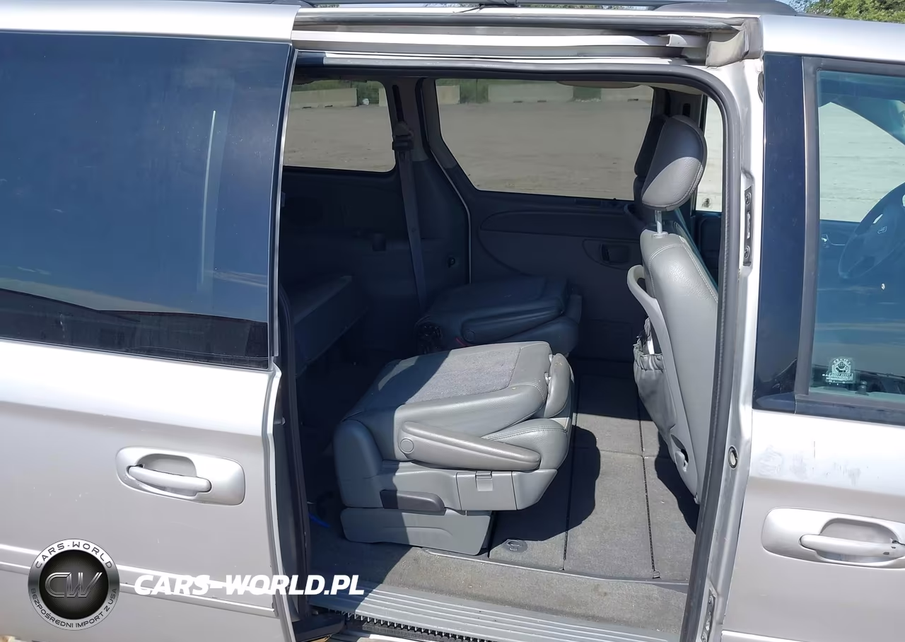 2006 Dodge Grand Caravan Sxt VIN:2D4GP44LX6R685373 - 8