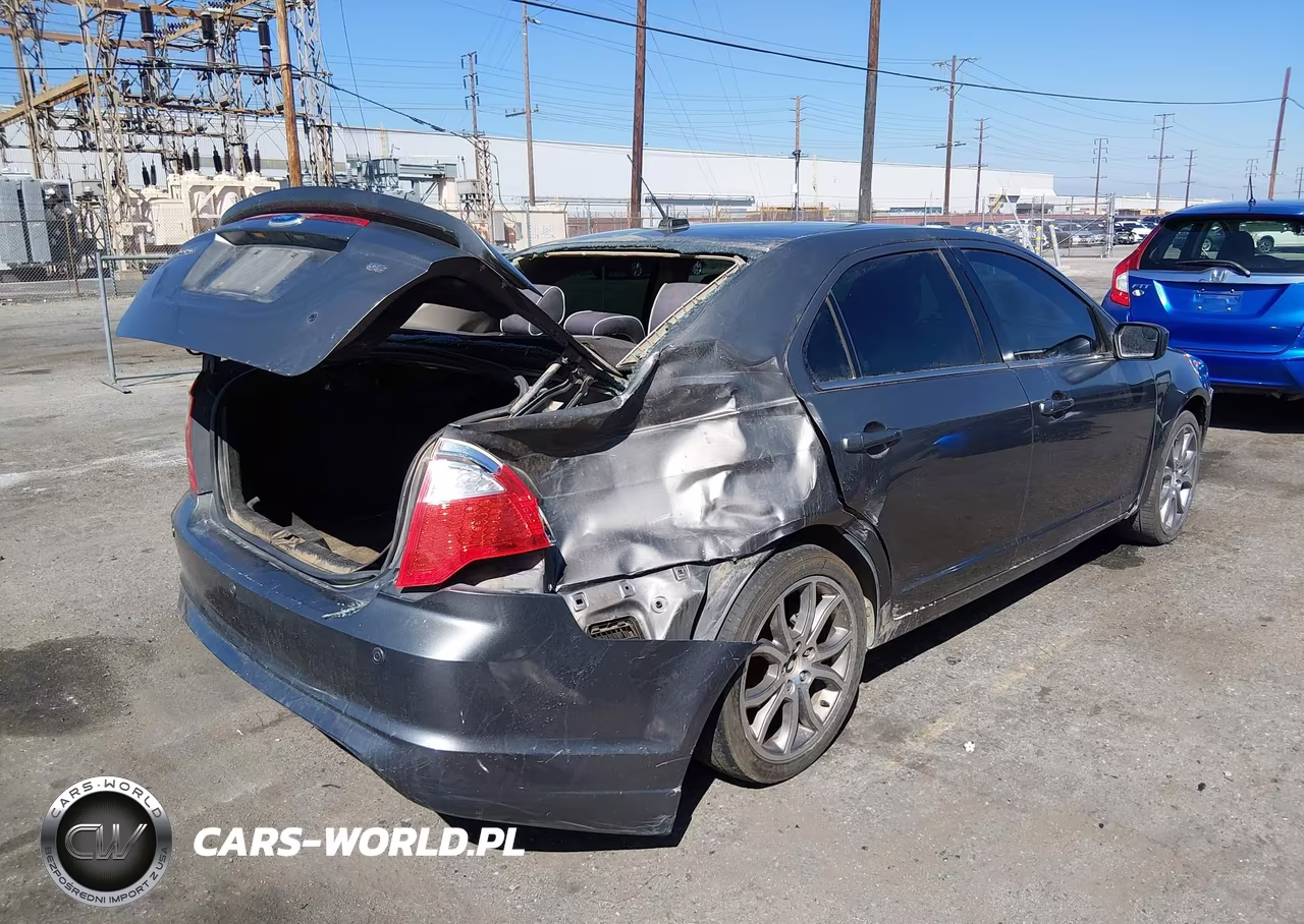 2011 Ford Fusion Se VIN:3FAHP0HA4BR196917 - 4
