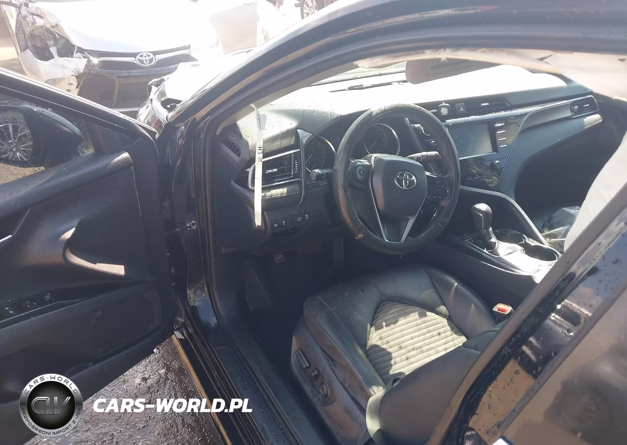 2019 Toyota Camry Se VIN:4T1B11HK2KU753456 - 17
