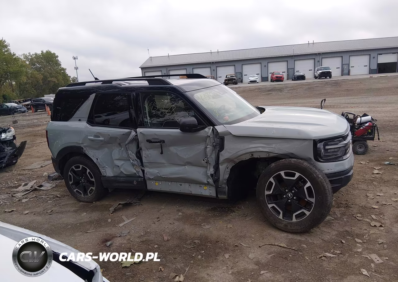 2021 Ford Bronco Sport Outer Banks VIN:3FMCR9C64MRB13572 - 14