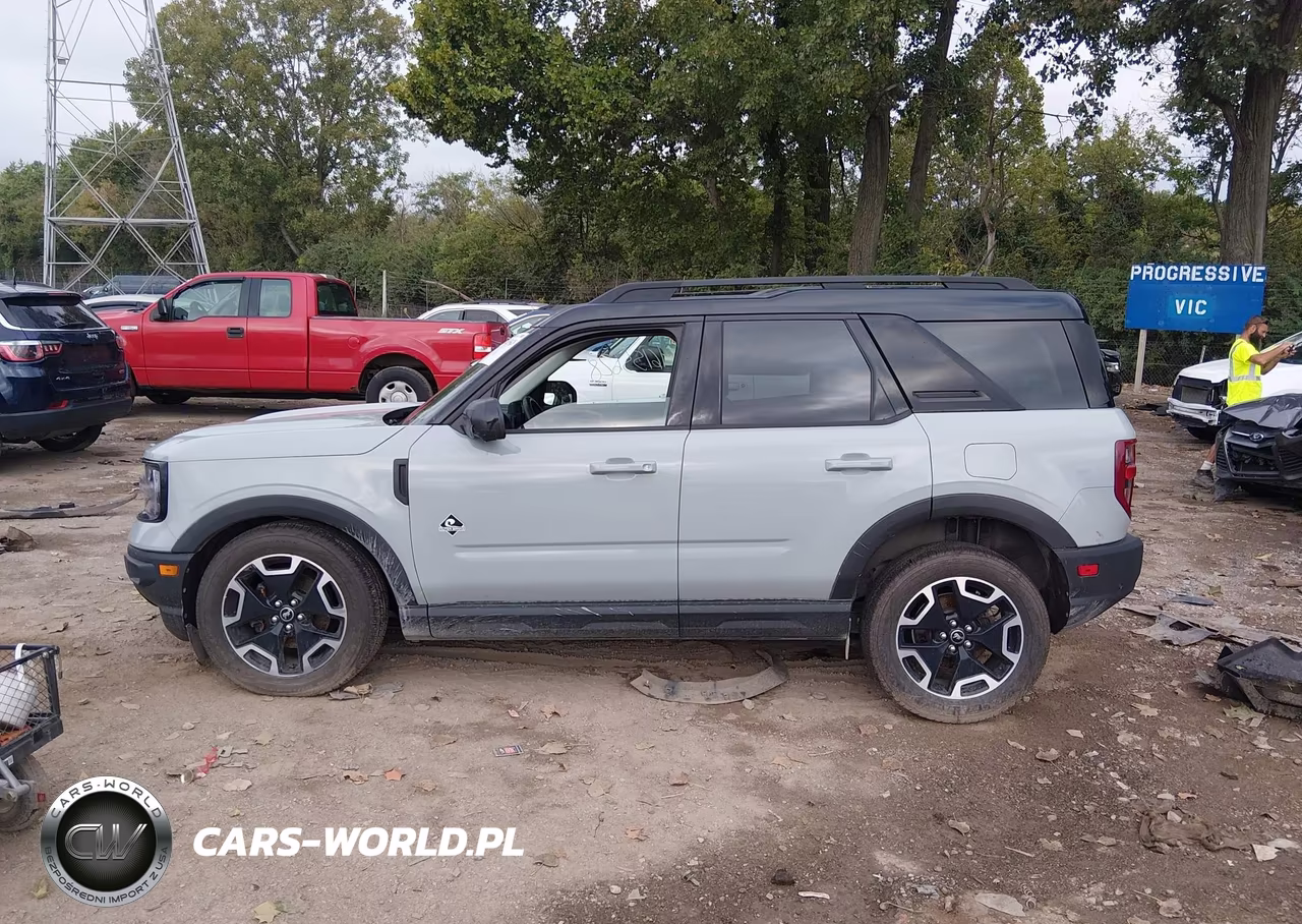 2021 Ford Bronco Sport Outer Banks VIN:3FMCR9C64MRB13572 - 15