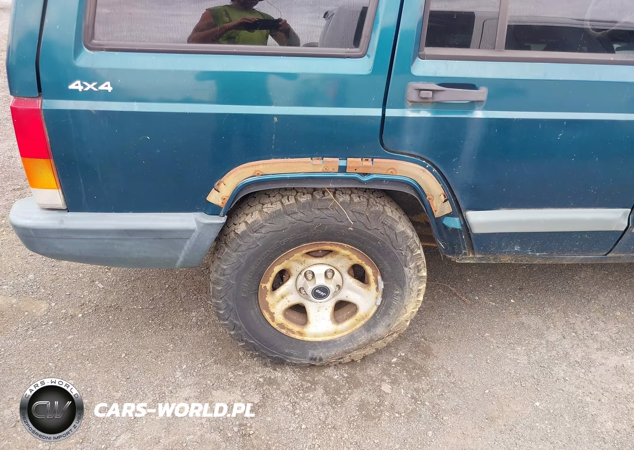 1998 Jeep Cherokee Classic-Sport VIN:1J4FJ68S3WL190832 - 12
