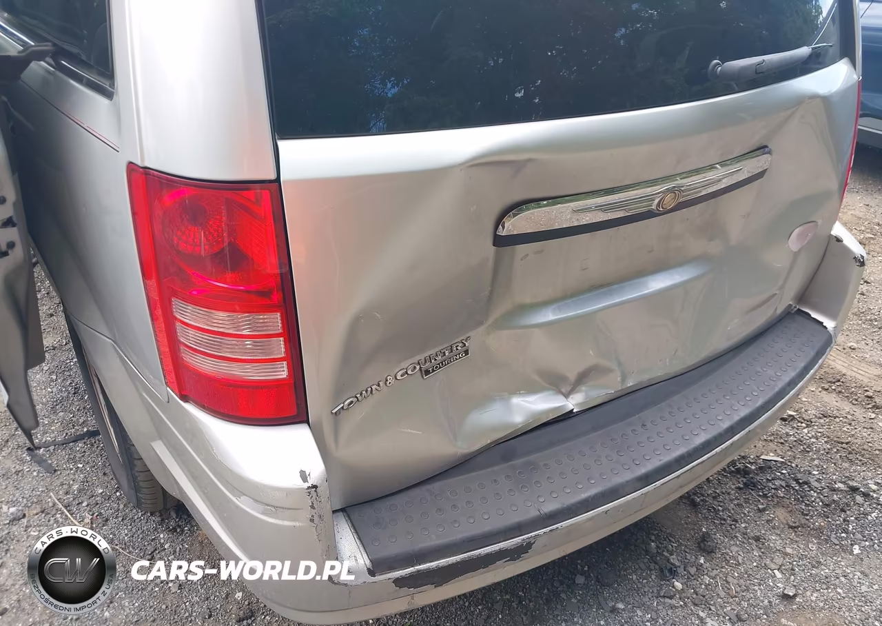 2008 Chrysler Town & Country Touring VIN:2A8HR54P18R830333 - 6