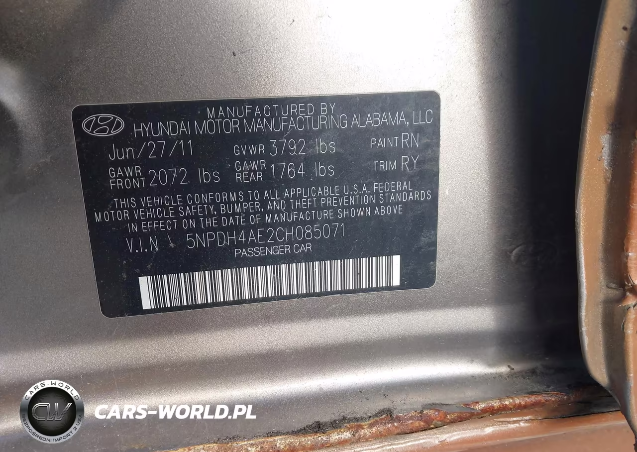 HYUNDAI ELANTRA GL VIN:5NPDH4AE2CH085071 - 9