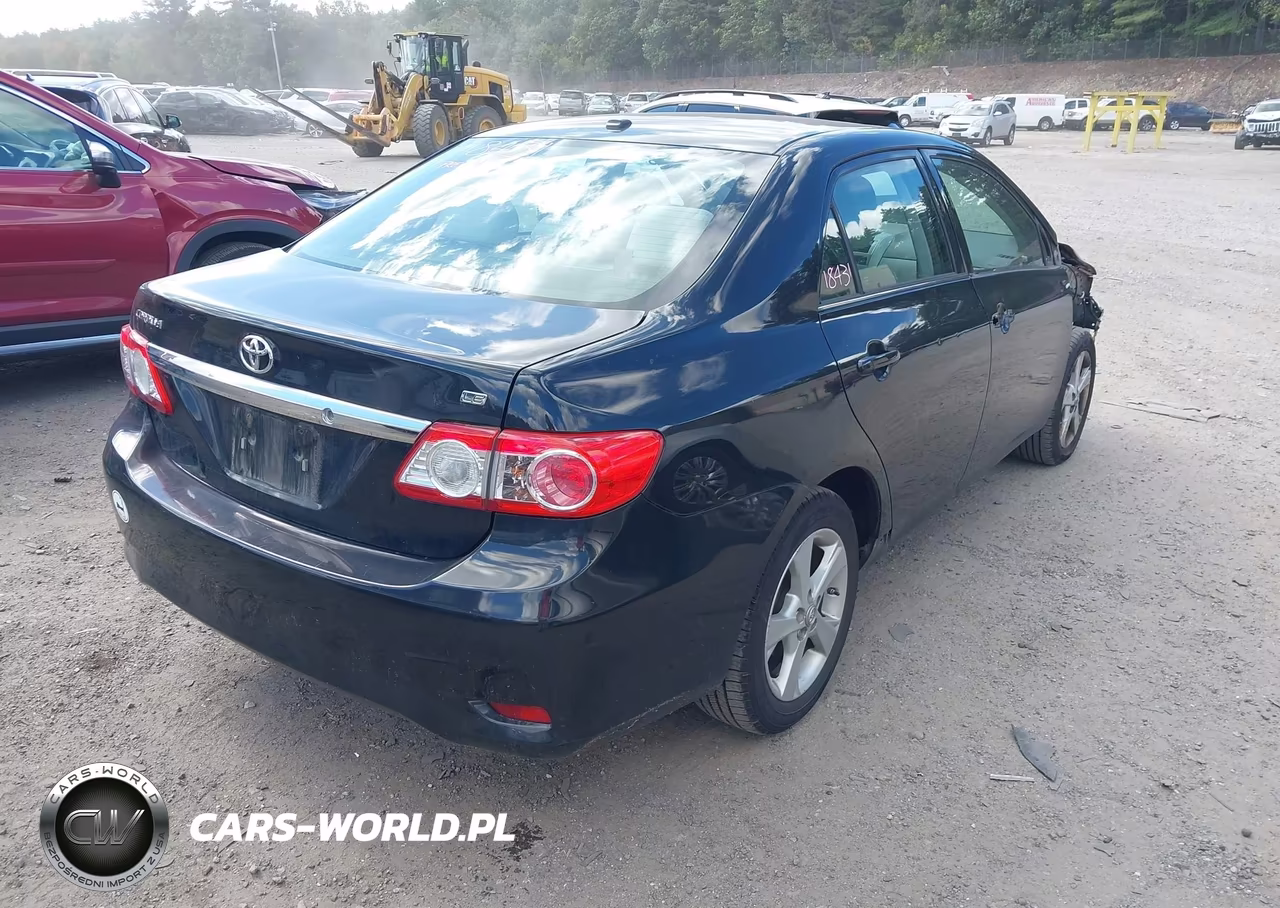 2013 Toyota Corolla Le VIN:2T1BU4EE8DC949574 - 4