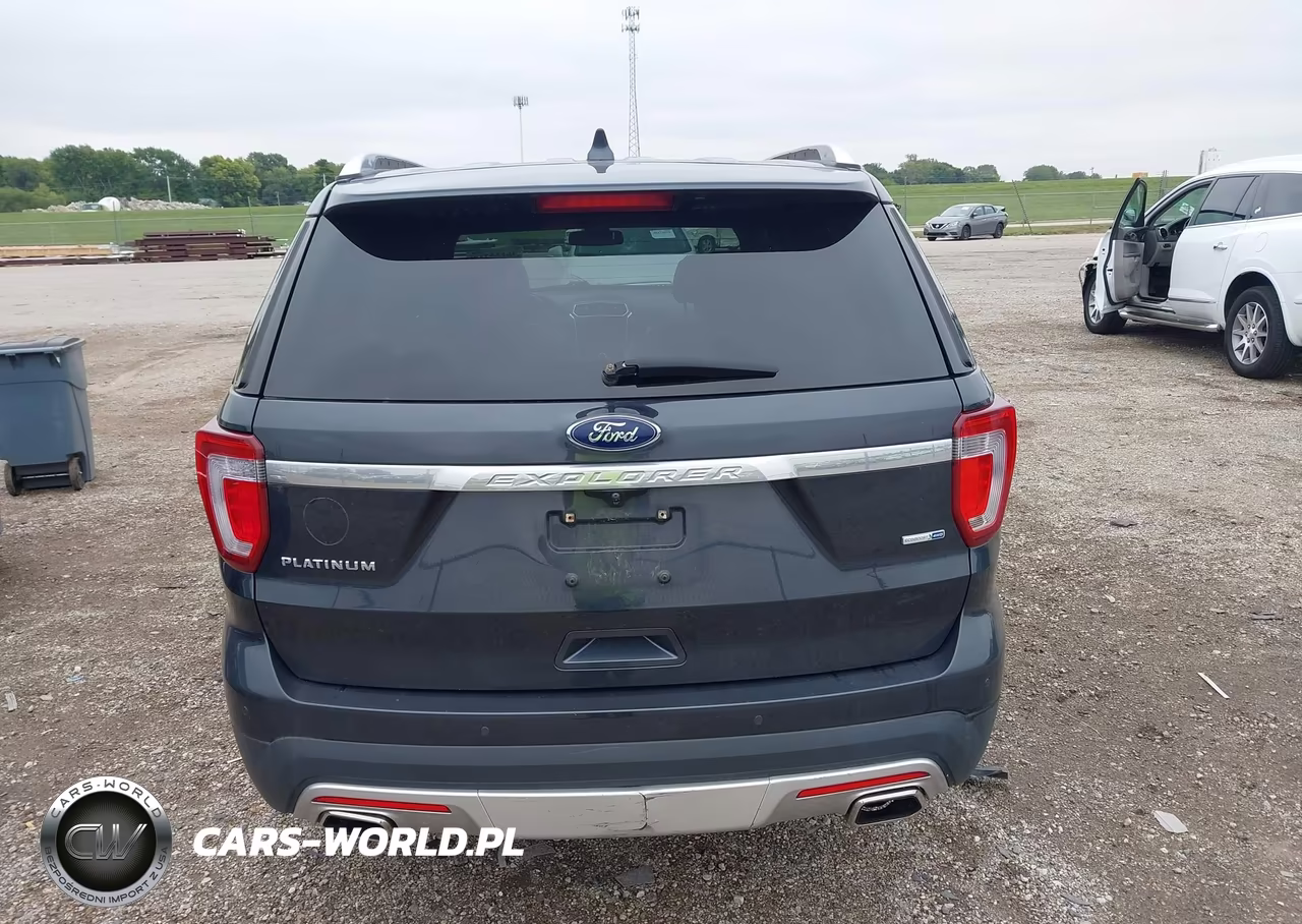 2017 Ford Explorer Platinum VIN:1FM5K8HT6HGC84407 - 16