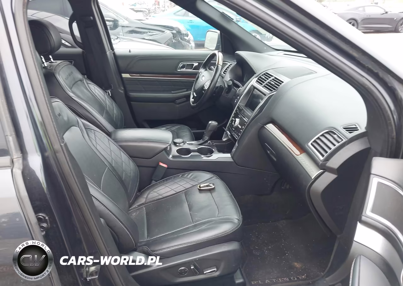 2017 Ford Explorer Platinum VIN:1FM5K8HT6HGC84407 - 5