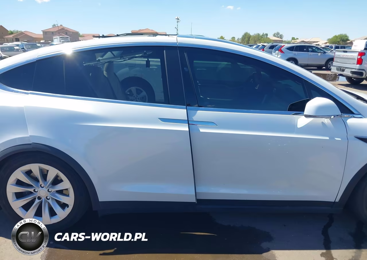 2020 Tesla Model X Long Range Dual Motor All-Wheel Drive-Long Range Plus Dual Motor All-Wheel Drive VIN:5YJXCAE24LF239384 - 14